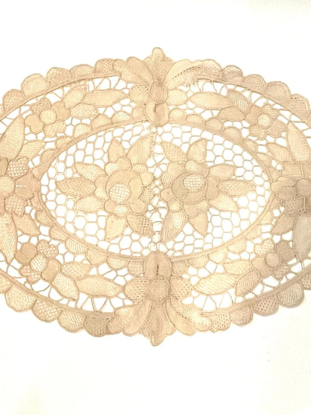 Vintage oval Lacy Doily